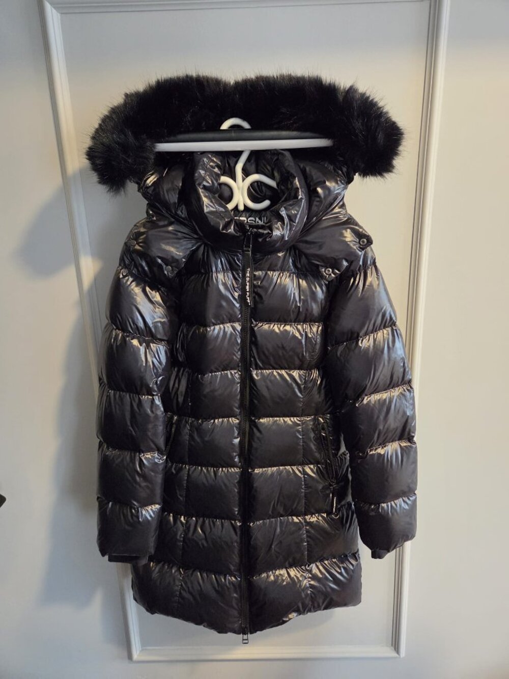 ​Aritzia The SuperSnug Puff™ Mid in Hi-Gloss Black | Size Medium